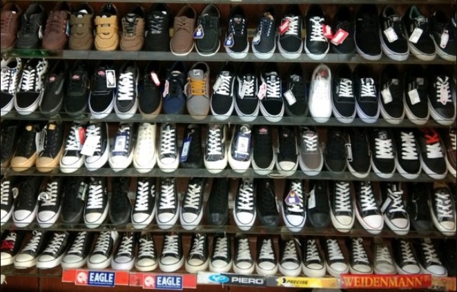 Toko Sepatu di Bandung