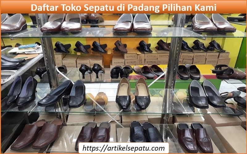 Toko Sepatu di Padang