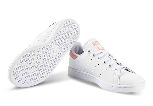 Sepatu Sneaker Putih