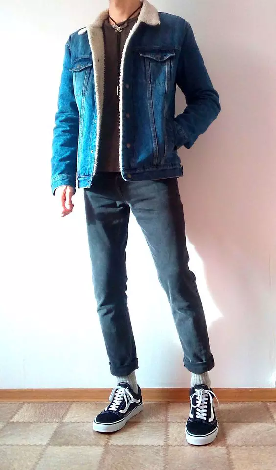 2. Jaket + T-shirt + Celana Jeans + Sepatu Vans Pria